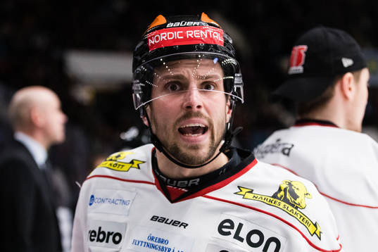 Örebros Mathias Bromé reagerar