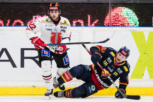 Örebros Jonathan Andersson och Djurgårdens Niclas Bergfors