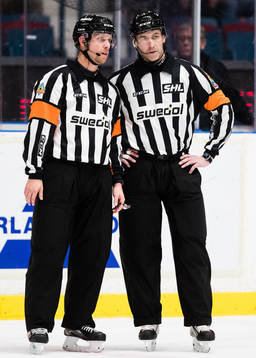 Domare Linus Öhlund och Andreas Hemebring