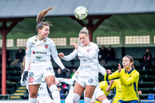 Rosengårds Johanna Rytting Kaneryd och Sanne Troelsgaard
