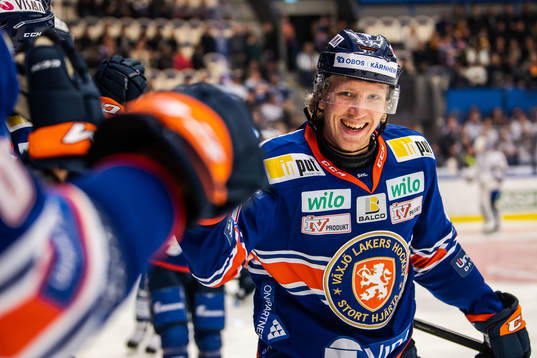 Växjös Marcus Sylvegård jublar