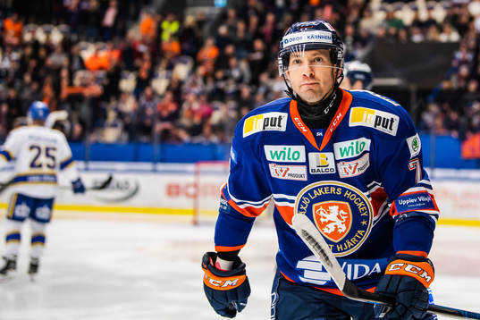 Växjös Jacob Micflikier jublar