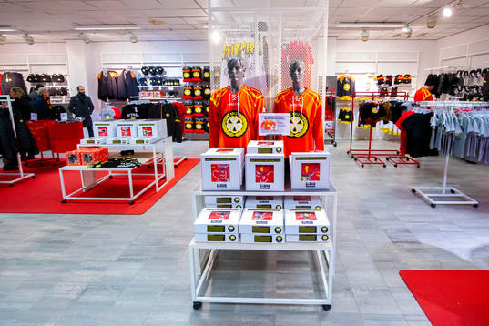 Brynäs souvenirbutik i ERP Monitor Arena