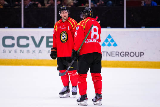 Brynäs Greg Scott deppar med Victor Söderström