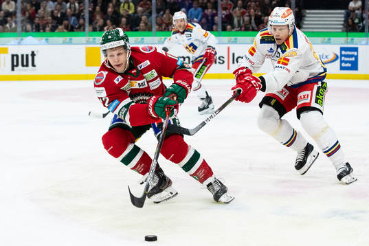 Frölundas Max Friberg och Malmö Redhawks Lars Bryggman