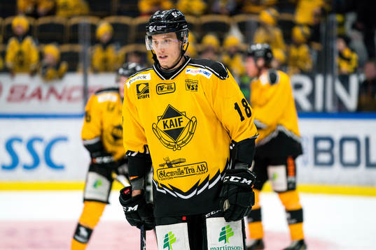 Skellefteås Robin Alvarez  värmer upp i Kågedalens