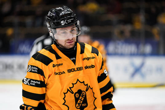 Skellefteås Adam Pettersson deppar