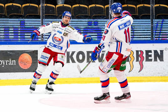 Oskarshamn Johannes Salmonsson och Joakim Thelin jublar