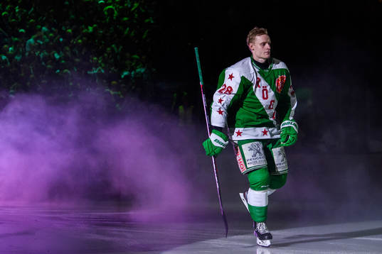 Rögles Anton Bengtsson gör entré
