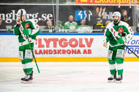 Rögles Daniel Bertov och Taylor Matson deppar