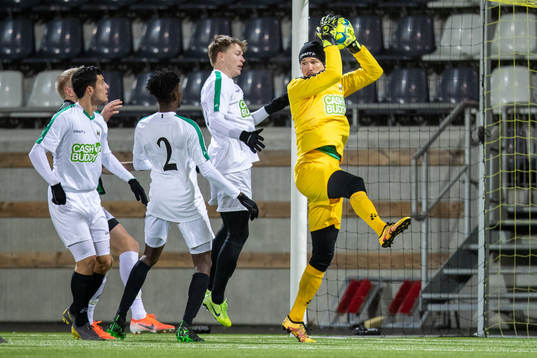 Varbergs målvakt August Strömberg