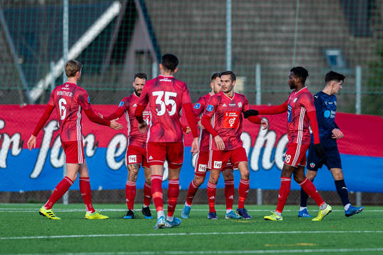 Lyngbys spelare jublar
