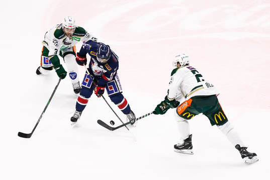 Linköpings Joe Whitney mot Färjestads Jonathon Blum och