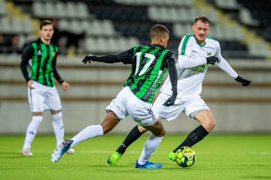 Varbergs Albert Ejupi mot GAIS Nuha Jatta