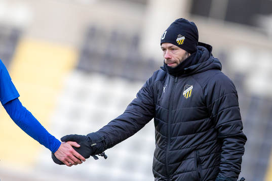 Häckens tränare Andreas Alm