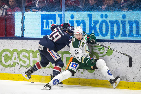 Linköpings Joe Whitney och Färjestads Johan Ivarsson