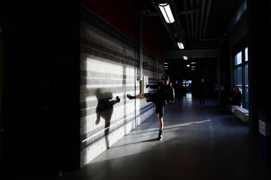 Färjestadsspelare värmer upp