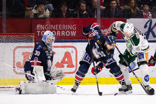 Linköpings Anton Mylläri och Färjestads Linus Johansson