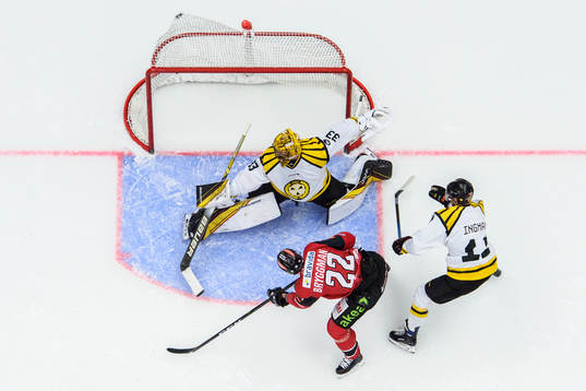 Bläddra bland fler bilder av Ishockey, SHL, Malmö Redhawks - Brynäs