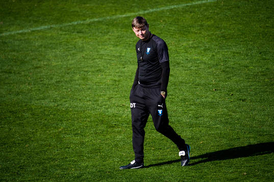 Tränare Jon Dahl Tomasson