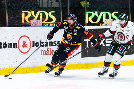Djurgårdens Dick Axelsson och Frölundas Joel Lundqvist