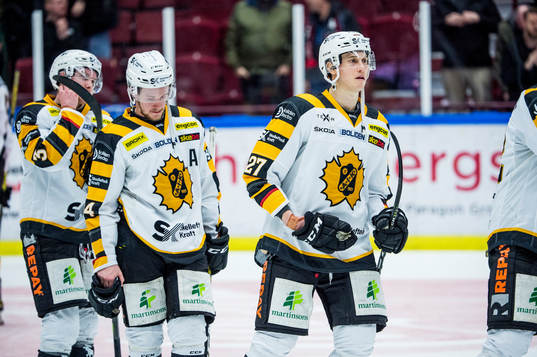Skellefteås Robin Alvarez deppar med lagkamraterna