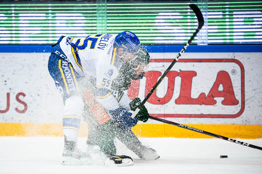 Leksands Jonas Ahnelöv och Färjestads Linus Johansson