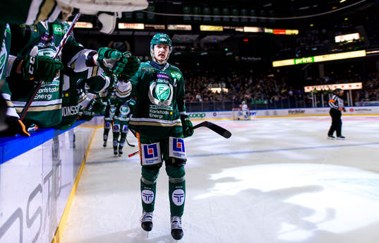 Färjestads Linus Johansson jublar