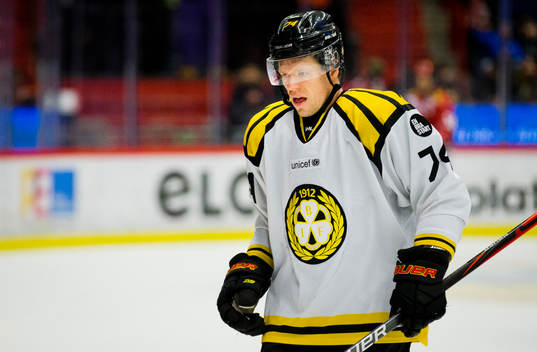 Brynäs Nicklas Danielsson deppar