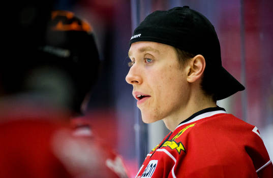 Örebros målvakt Jonas Arntzen deppar