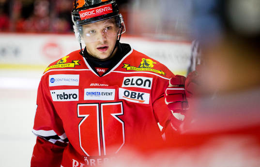 Örebros Kristian Näkyvä gör 3-5 och jublar