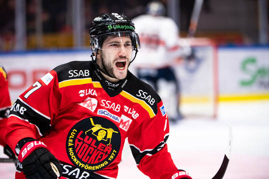 Luleås Konstantin Komarek jublar