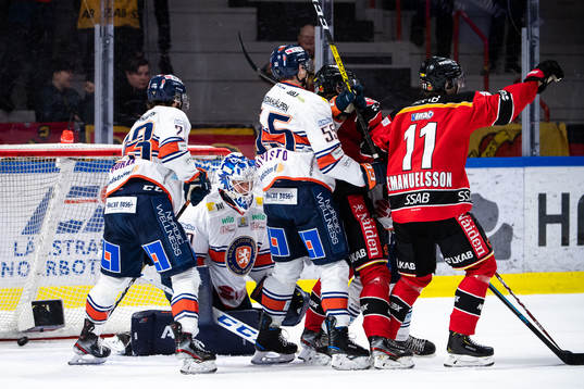 Luleås Petter Emanuelsson jublar