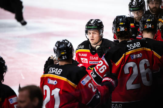 Luleås Filip Hållander jublar