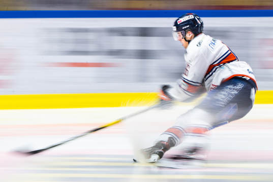 Panorerad bild på Växjös Linus Högberg