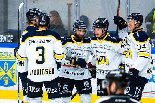 s Johan Johnsson jublar