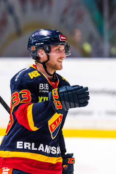 Djurgårdens Linus Hultström jublar