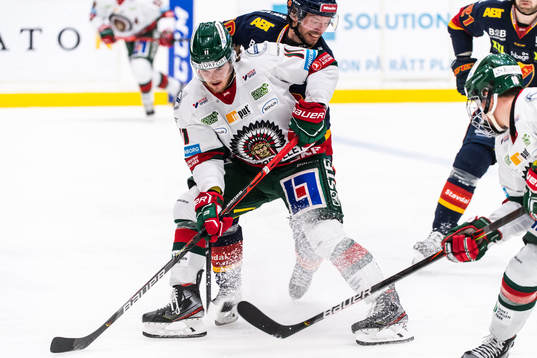 Frölundas Samuel Fagemo och Djurgårdens Jacob Josefson