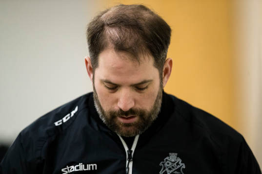 s tränare Jared Cipparone deppar