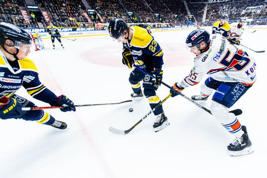 s Jesper Williamsson och Lias Andersson samt Växjös Miika