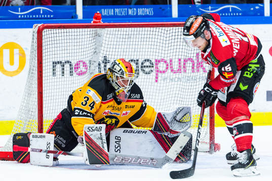 Luleås målvakt Joel Lassinantti och Malmö Redhawks Axel