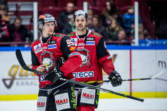 Malmö Redhawks Carl Persson och Niklas Arell deppar