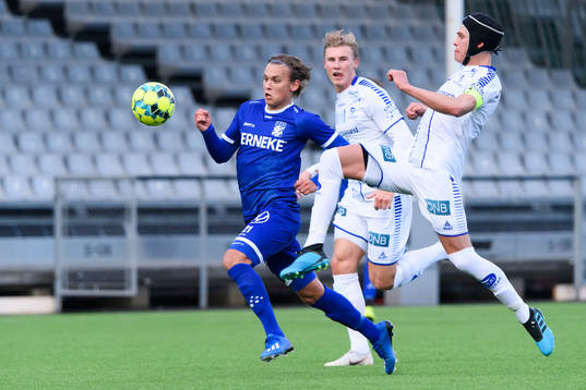 IFK Göteborgs Noah Alexandersson och Sarpsborgs Bjørn