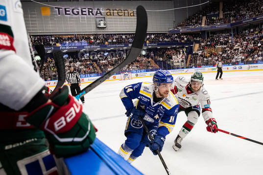 Leksands Oskar Lang och Frölundas Samuel Fagemo