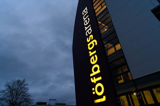 Exteriör över Löfbergs Arena