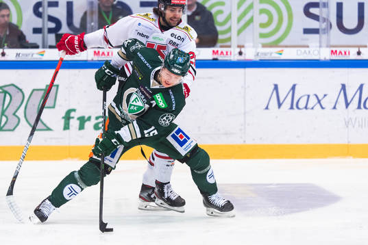 Färjestads Gustav Rydahl och Örebros Ludvig Rensfeldt i