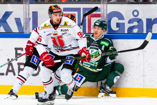 Örebros Robin Kovacs och Färjestads Gustav Rydahl