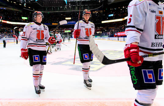 Örebros Linus Öberg och Alfred Barklund deppar
