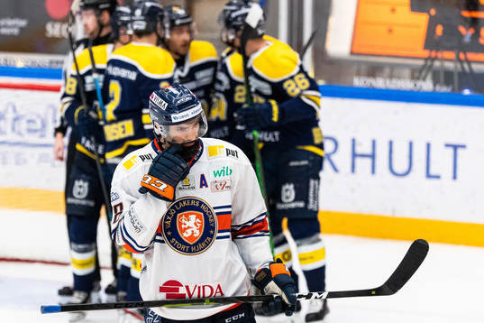 s Axel Holmström (ej i bild) gjort 5-0