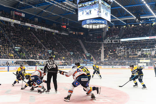Fullsatt i Kinnarps arena